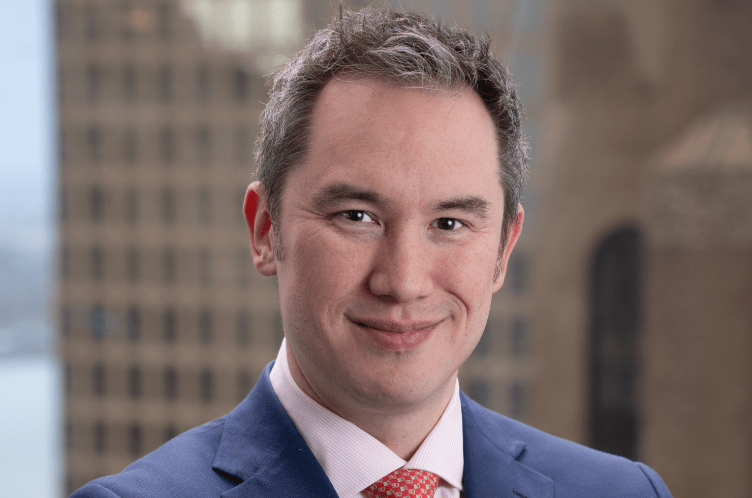 Headshot of Victor Suthammanont